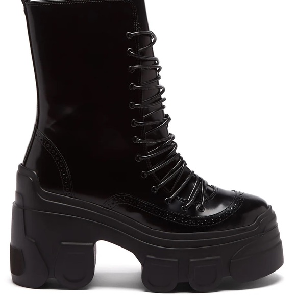 **Simone Rocha - New -Track sole lace-up, black patent-leather brogue boots - Picture 1 of 8